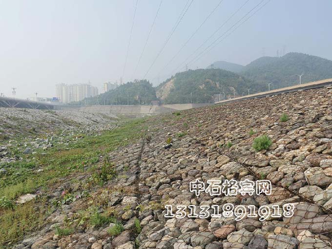 護坡格賓石籠價格咨詢電話13131891918